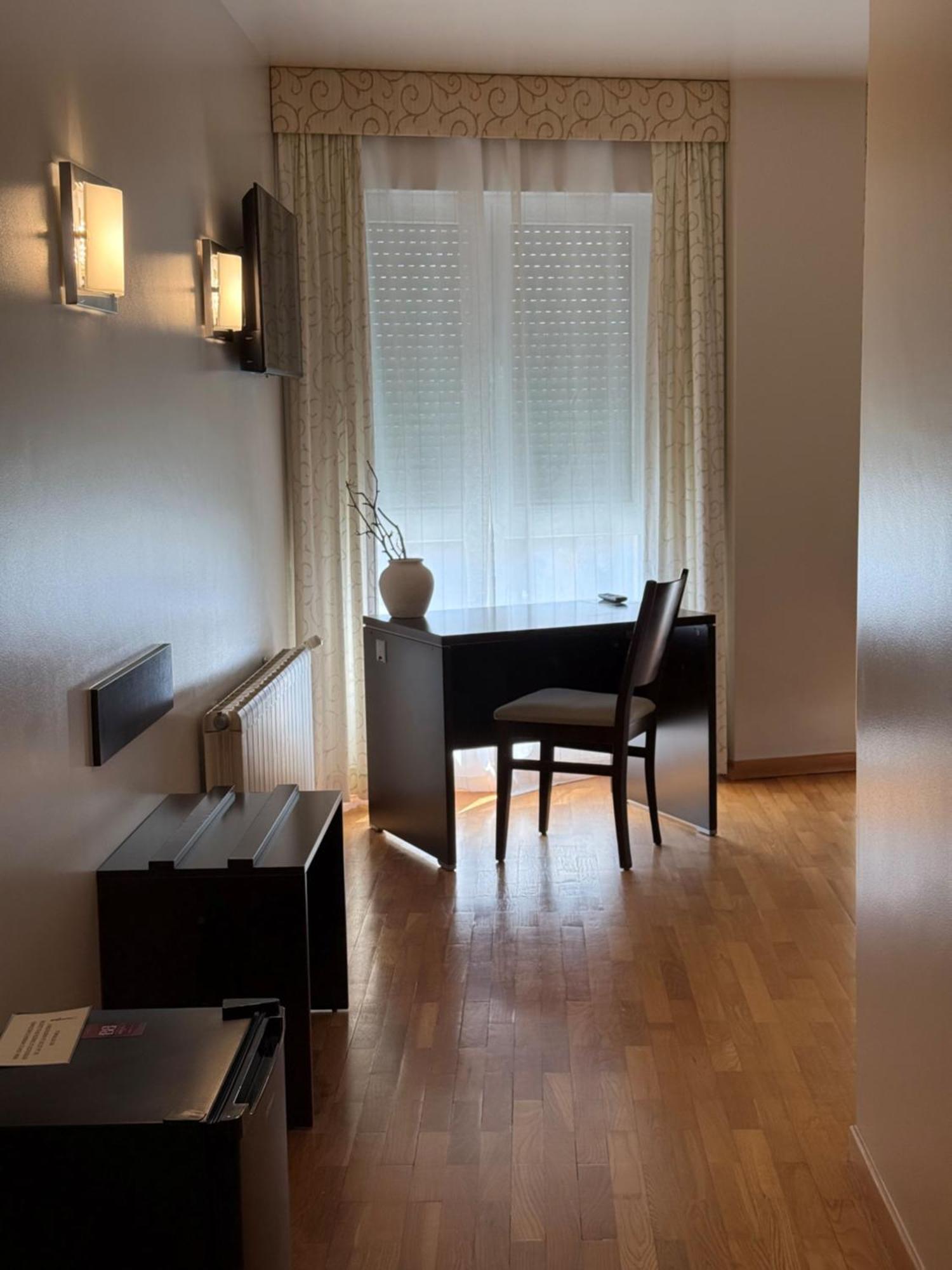Hotel Bouza 리바데오 외부 사진