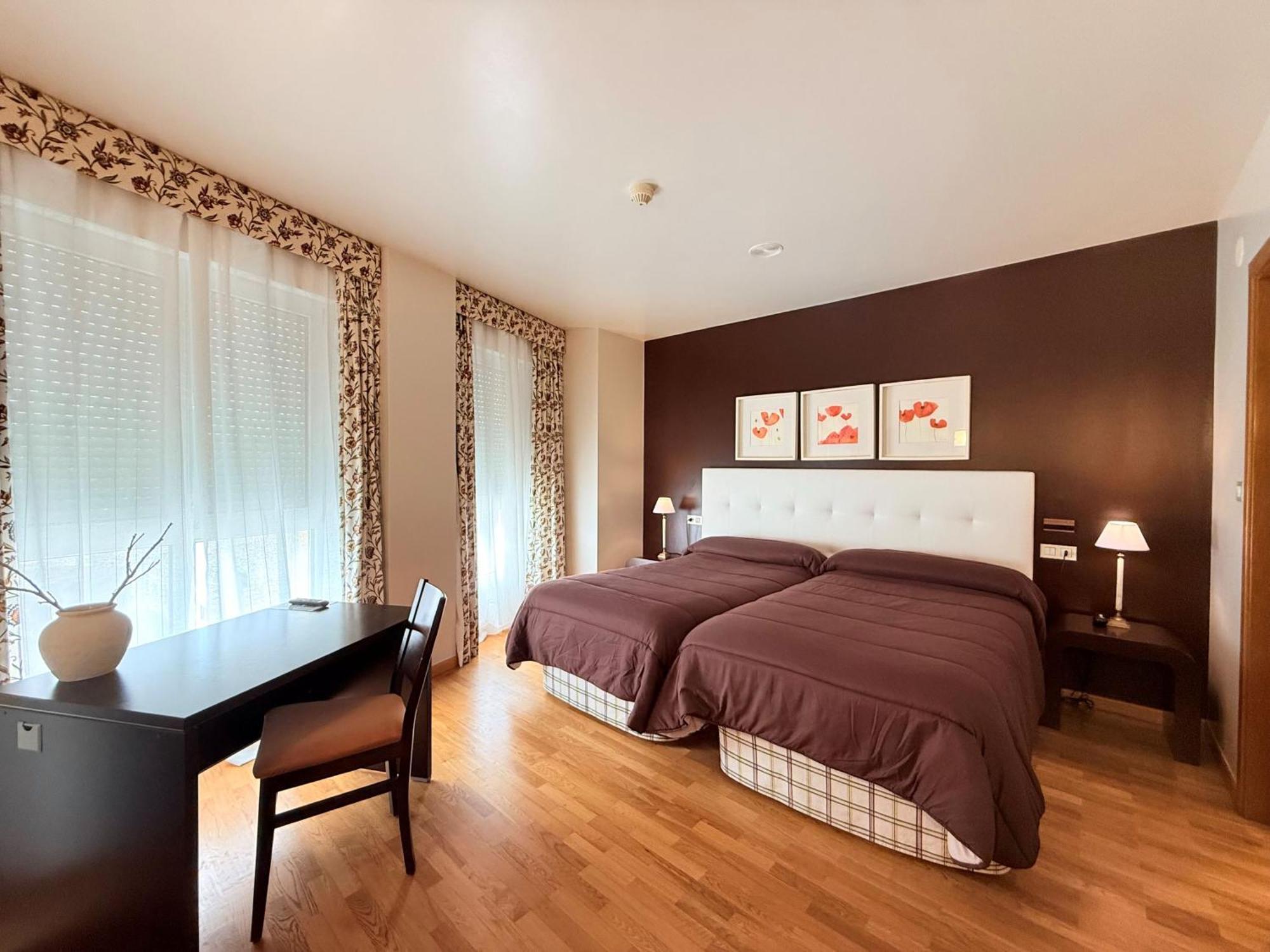 Hotel Bouza 리바데오 외부 사진
