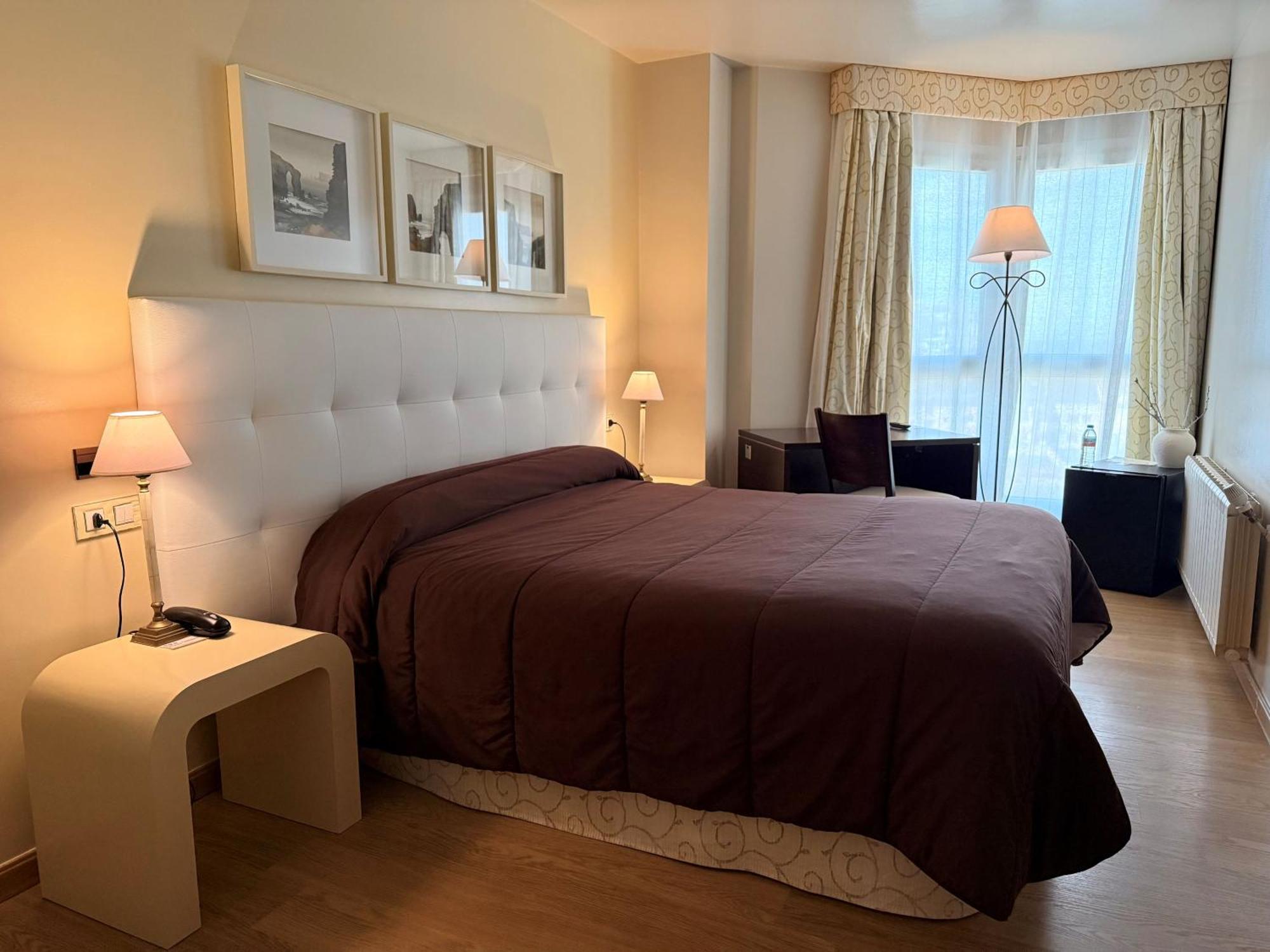 Hotel Bouza 리바데오 외부 사진